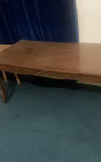 میز چوبی