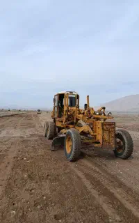 گریدر 705R2 مندل زنجیری همه چیز سالم بشرط
