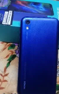 Honor S8 تمیز و بی‌نقص