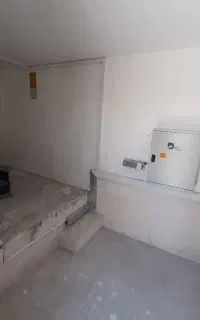 شاگرد برای نصب اسانسور