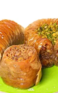 باقلوا برای مغازه دار ها و مجالسات عمده و خرده