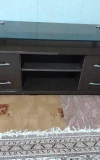 زیر تلویزیون