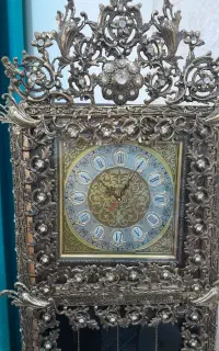ساعت استاده برنجی