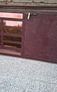 درب آهنی و قاب آن