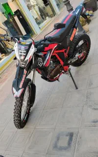تریل t4 کراس اور