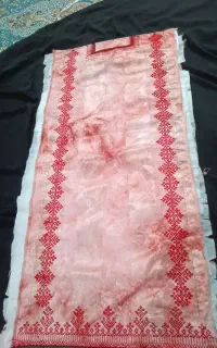 حراج زیاستین، لباس  موسوم چرخی