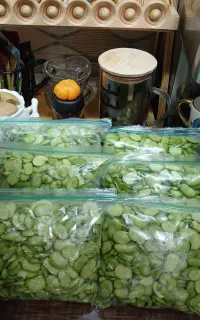 محصولات خانگی و تازه با قیمت مناسب