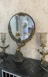 آینه و شمعدان رومیزی