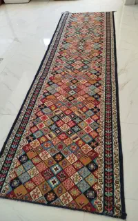 کناره فرش نو وتمیز