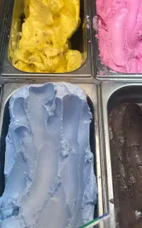 به دو کارگر نیازمندیم