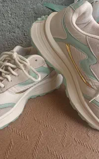 کفش اسپرت استفاده نشده سایز 39