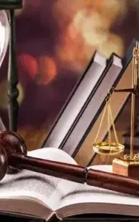 وکیل پایه یک دادگستری