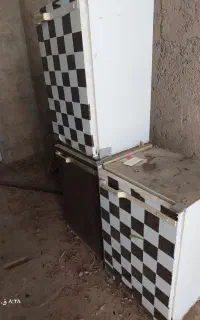 فروش سه عدد یخچال سالم کوچک کارگری