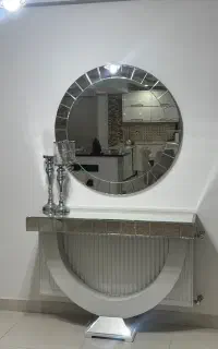 اینه و کنسول