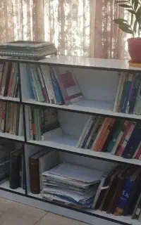 کتابخانه نو و تمیز با ابعاد و قیمت مناسب