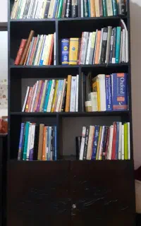کتابخانه چوبی محکم و بادوام