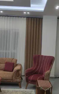 کلینک داخلی پرده و کابینت و کاعد دیواری