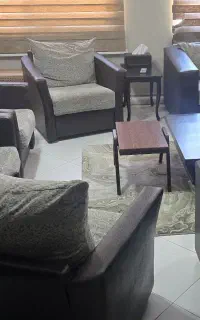 مبل ۸ نفره چرم تمیز