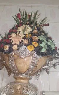 گل و گلدان