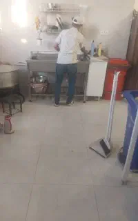یک کارگر خانم جهت کار در آشپزخانه نیازمندیم