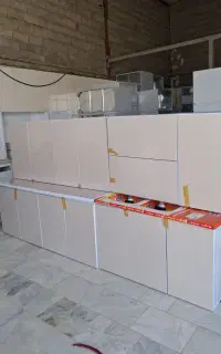 کابینت آماده طرح سنگ بدنه فلز