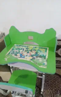 میز وصندلی  برای بچه‌مدرسه ای جنس خوب سالم