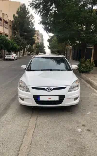 هیوندا i30