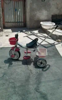 سه چرخه و گاز