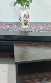 میز و ۴ تا  عسلی