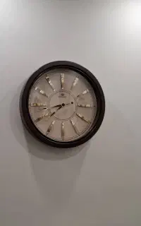 ساعت دیواری تمام چوب