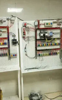 برقکار /برق ساختمان/برق صنعتی/تعمیر آیفون/کولر آبی
