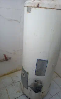 آبگرمکن مخزنی