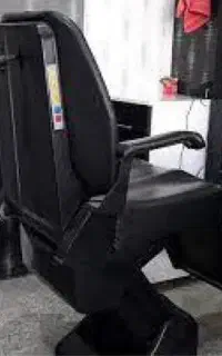 صندلی ارایشگری برقی