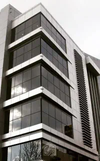 کارگر ماهر و نصاب کامپوزیت
