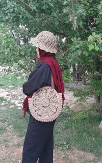 کیف و کلاه ساحلی دست باف با نخ رافیا ونخ مکرومه