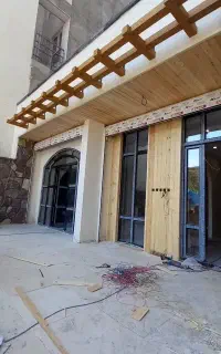 نصب قرنیز پارکت دیوارپوش انواع چوب و سقف کاذب