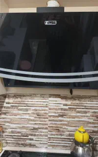 هود اشپزخانه  شیشه ای در حد نو