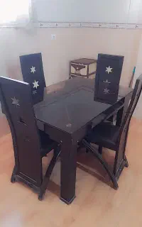 میز ناهار خوری ۴ نفره قیمت ۵ تومان