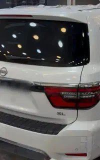 نیسان ارمادا ۸ سیلندر
