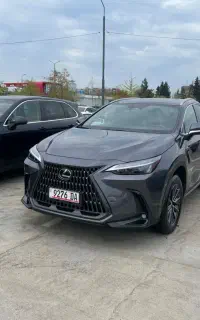 لکسوس nx350