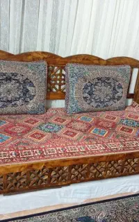 تخت سنتی