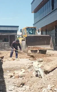 پیمانکاری ، لودر و کامیون