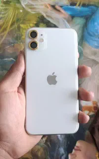 ایفون11 لاکاغذی