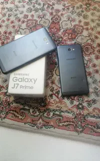 دو عدد J7prime ال‌سی‌دی میخان