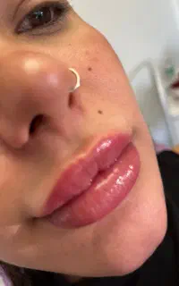 تینت لب فیبروز ابرو پاکسازی پوست و ماساژ صورت