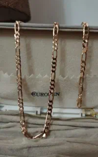 گردنبند و دستبند طرح فیگارو