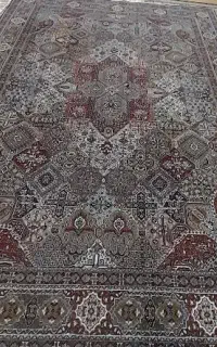 یک عدد فرش نه متری