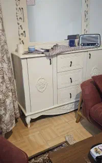 سرویس خواب (تخت،پاتختی،کنسول و ایینه)