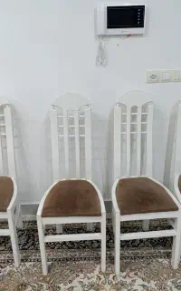 چهار عدد صندلی غذاخوری