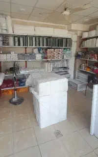 ظروف یکبار مصرف قائم